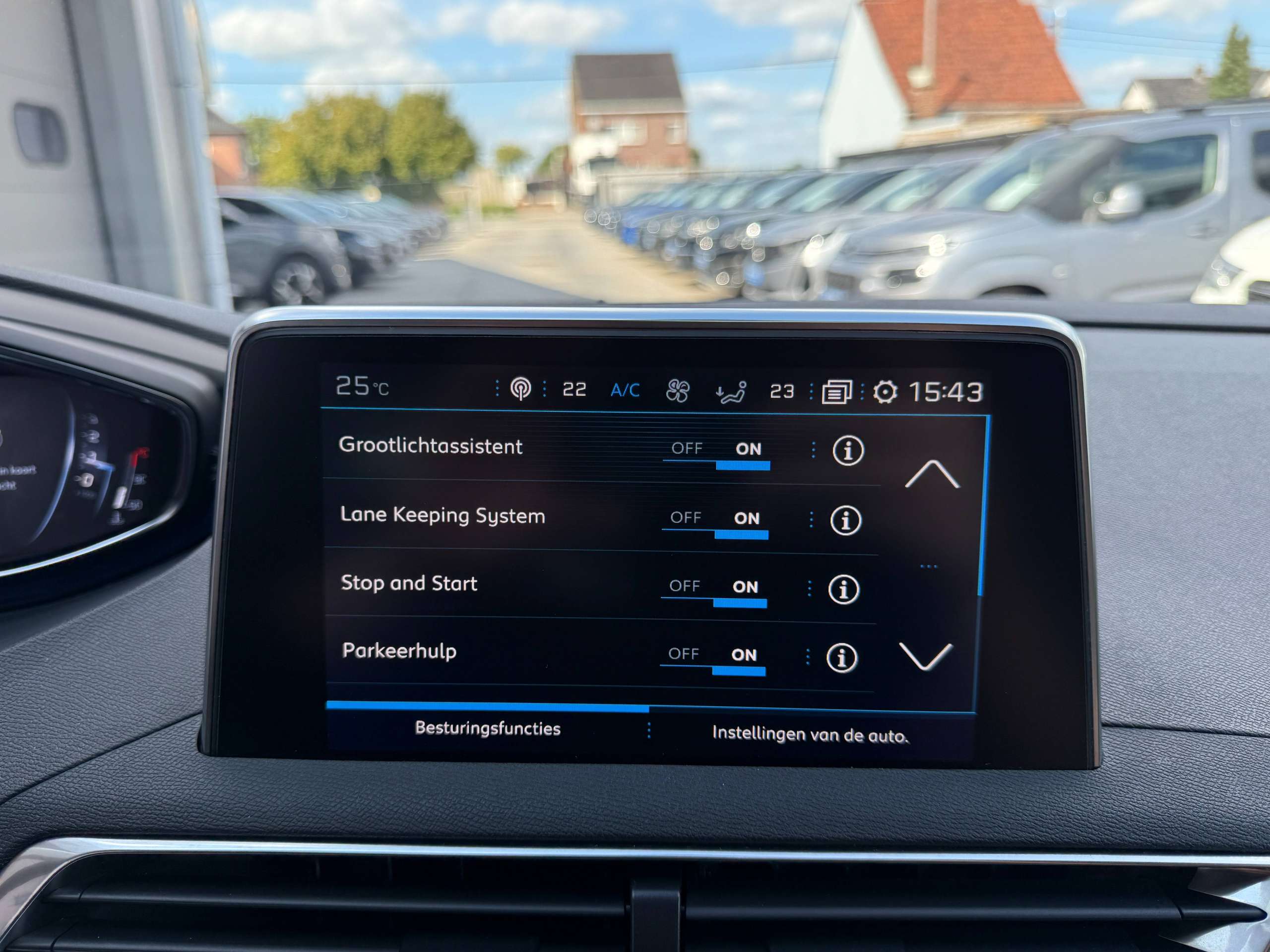 f874540f-257d-4293-b188-4f9145fff14c25-peugeot-5008-1-2i-130pk-7-zetels-navigatie-leder-camera-carplay-dab-pdc.jpg