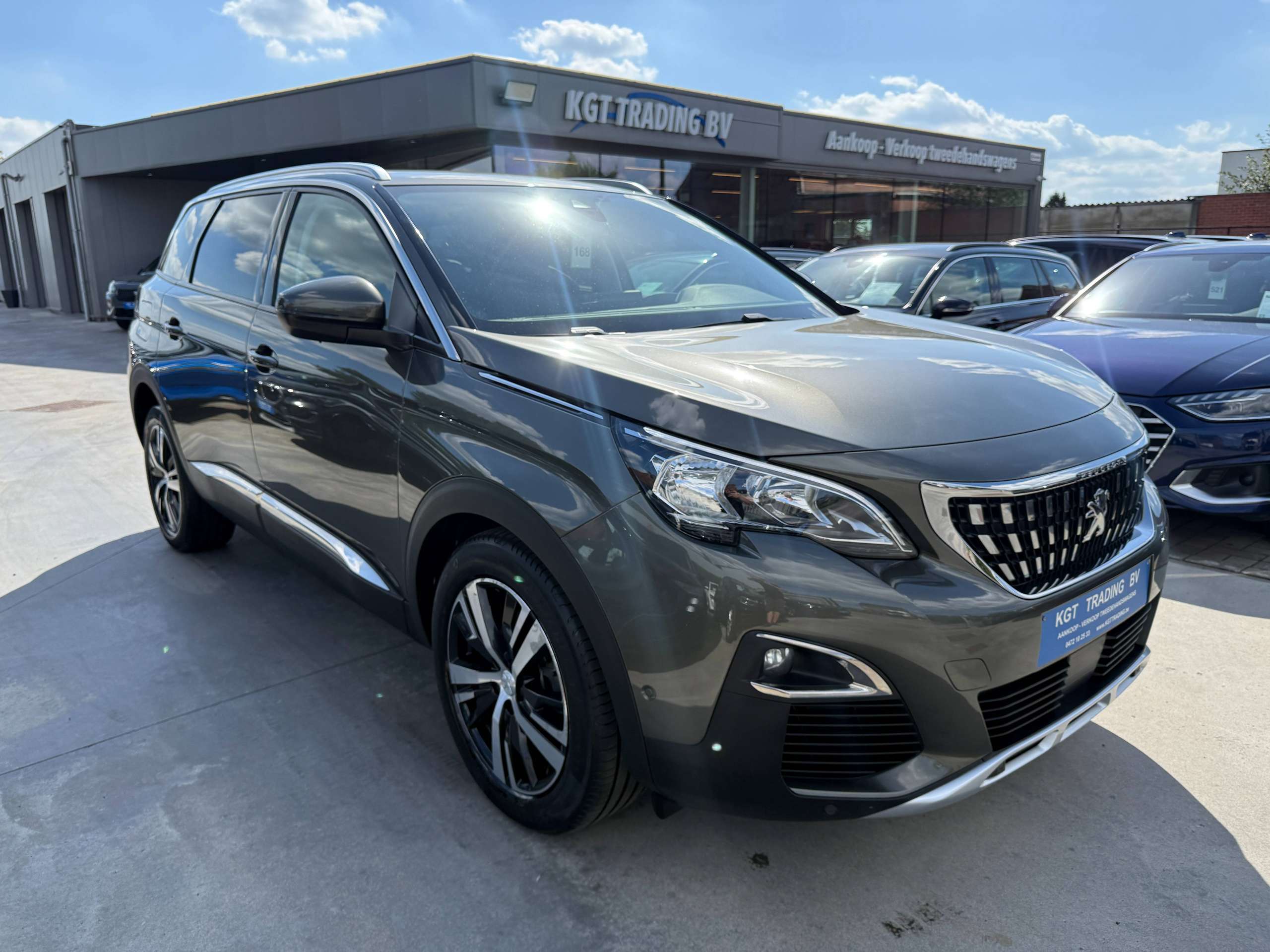 f874540f-257d-4293-b188-4f9145fff14c3-peugeot-5008-1-2i-130pk-7-zetels-navigatie-leder-camera-carplay-dab-pdc.jpg