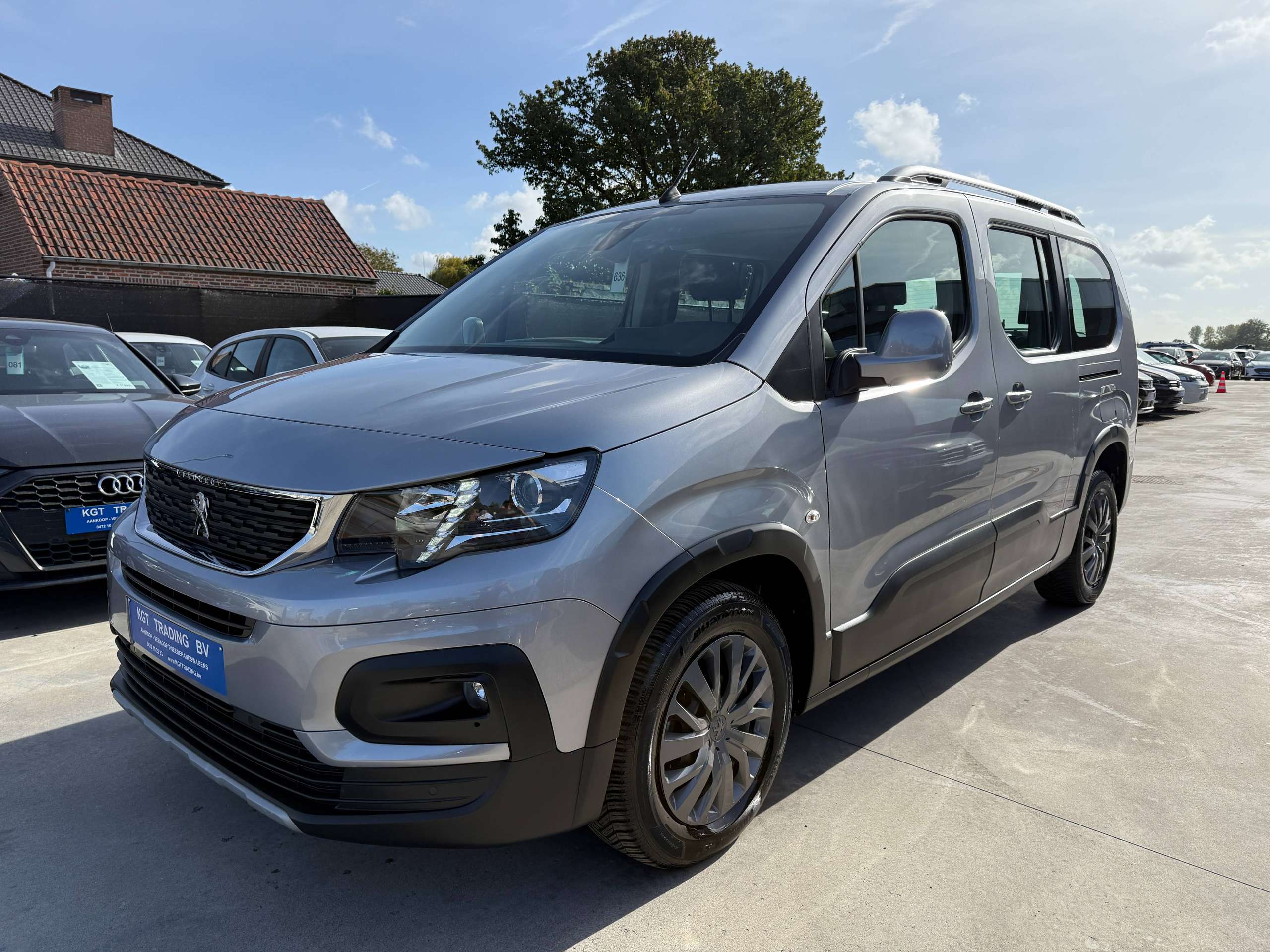 28e712aa-af7e-4145-af5f-5a539504ba429-peugeot-rifter-1-5-bluehdi-automaat-rolstoelauto-ombouw-navigatie-camera-pdc-carpass.jpg