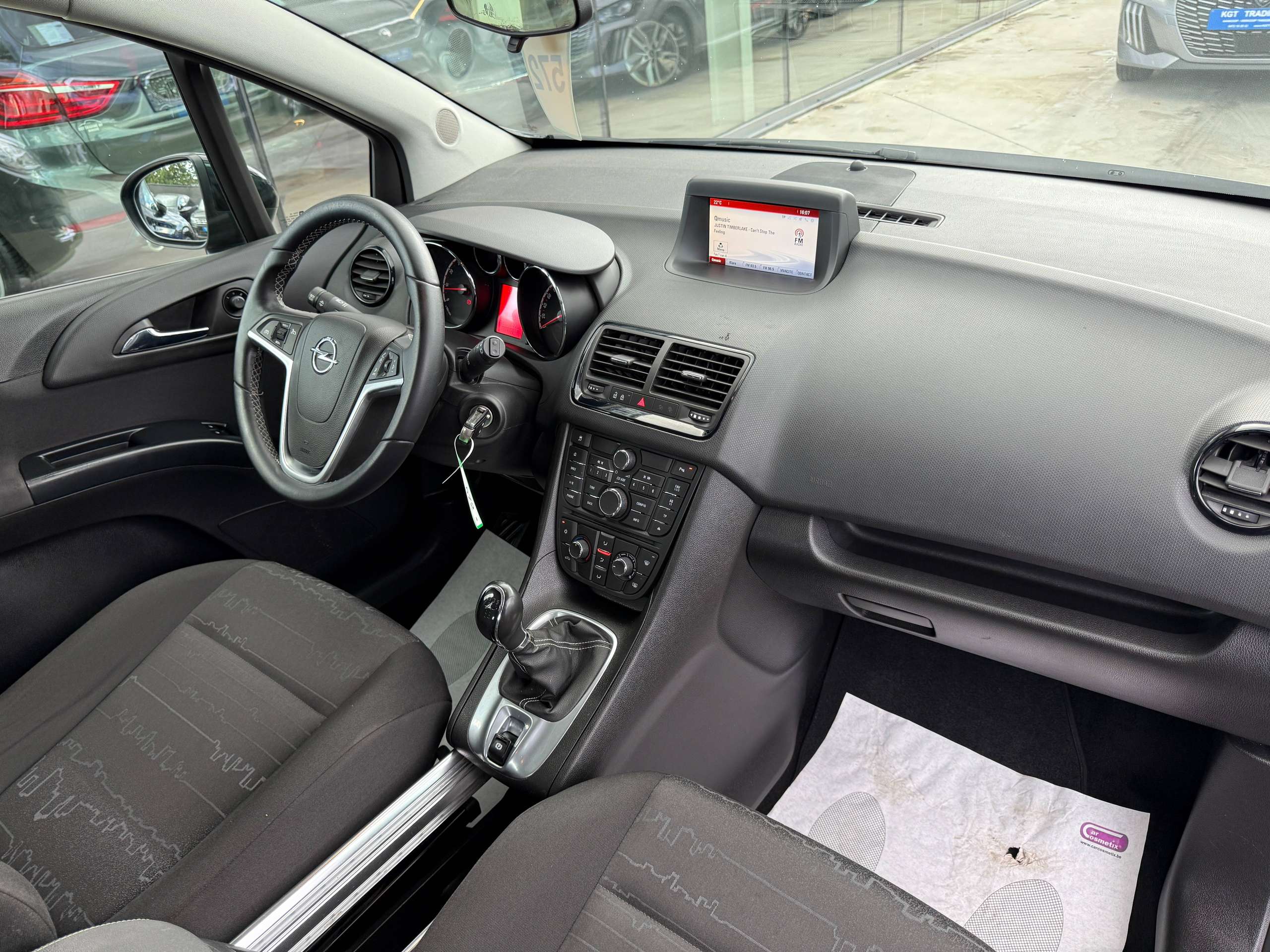 3a2938f6-8e39-4994-b955-77619d7b5ff924-opel-meriva-1-4i-100pk-bluetooth-parkeersensoren-airco-alu-carpass.jpg