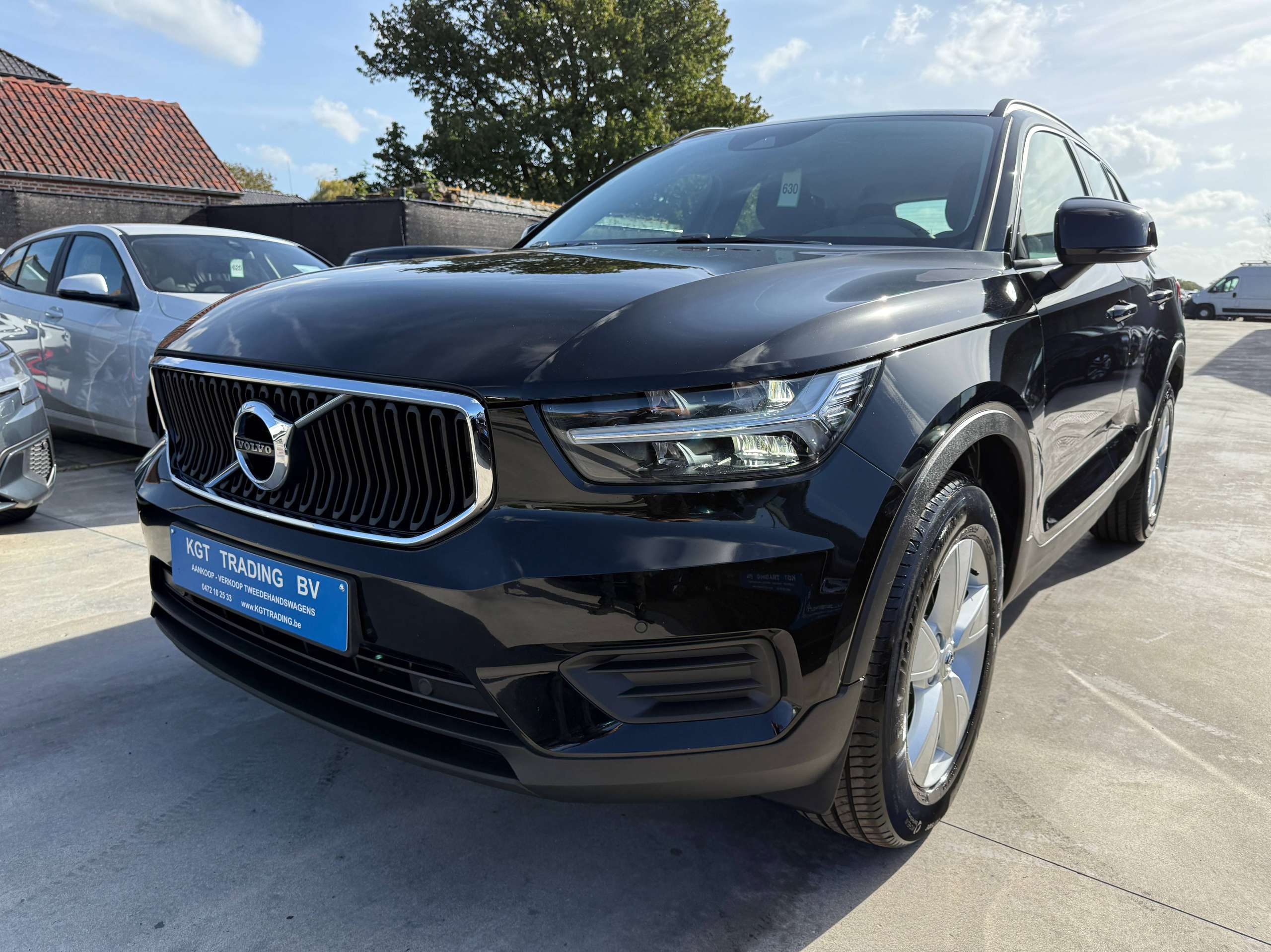 53df7cf8-a007-4ab9-911c-09261865c4b110-volvo-xc40-1-5-t2-129pk-geartronic-automaat-navigatie-camera-carplay-zetelverwarming-trekhaak-full-led-pdc.jpg