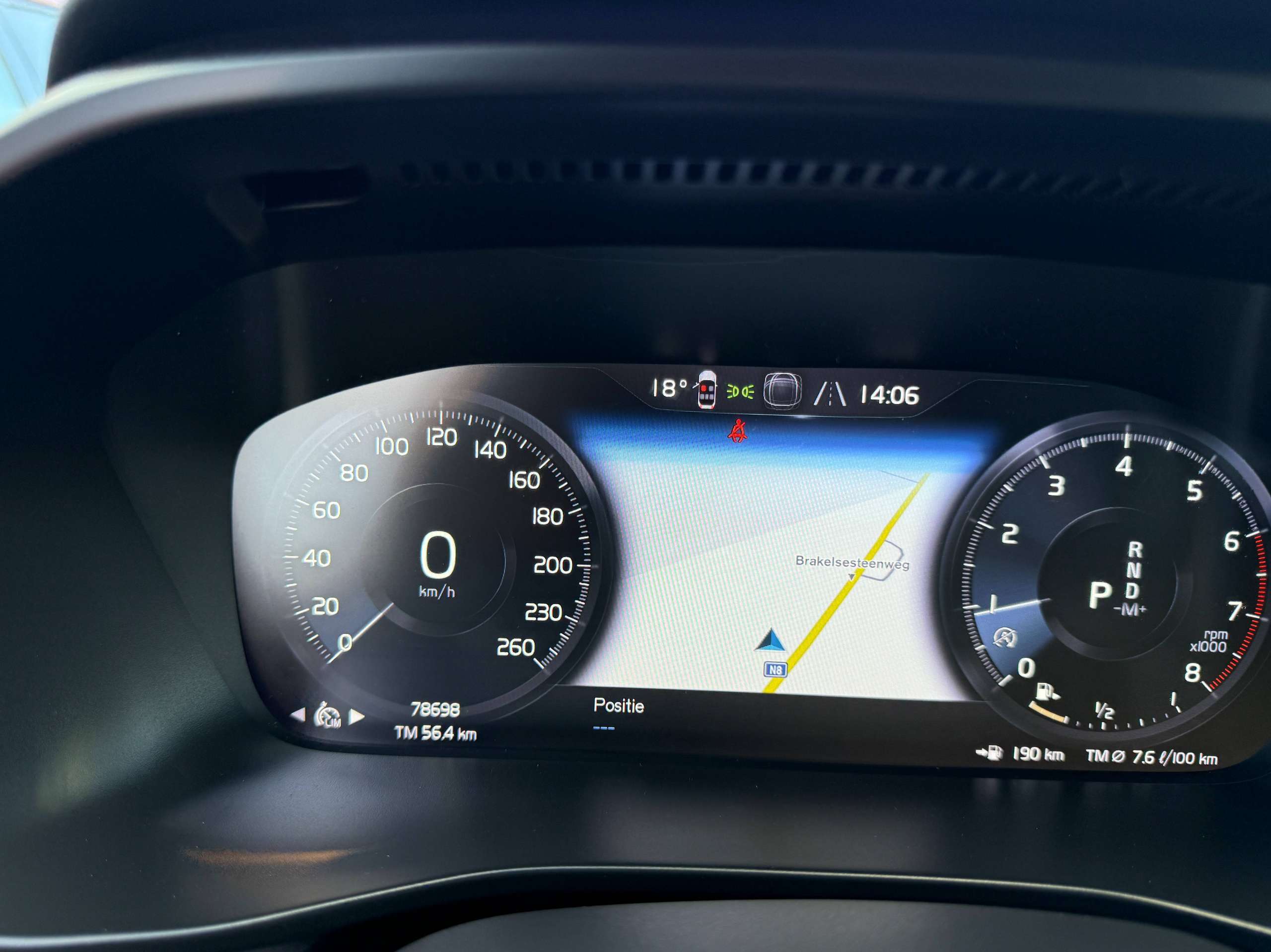 53df7cf8-a007-4ab9-911c-09261865c4b117-volvo-xc40-1-5-t2-129pk-geartronic-automaat-navigatie-camera-carplay-zetelverwarming-trekhaak-full-led-pdc.jpg