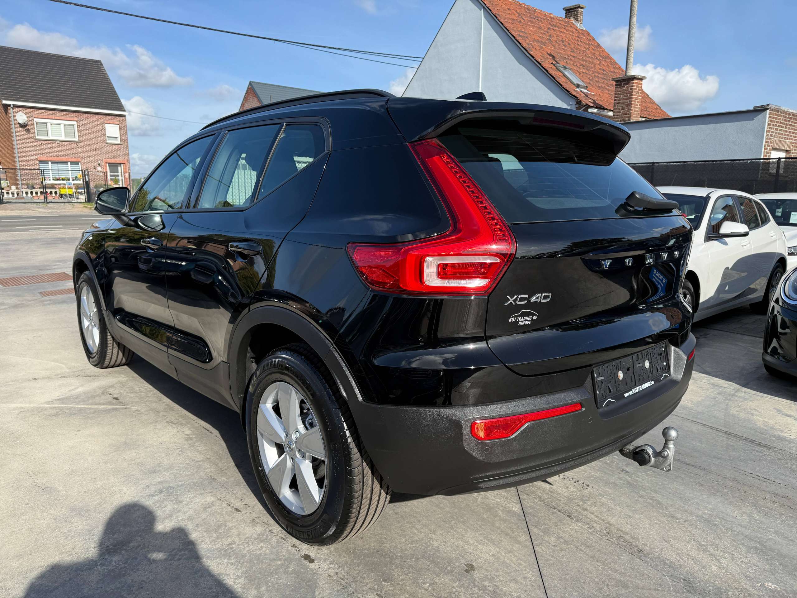 53df7cf8-a007-4ab9-911c-09261865c4b17-volvo-xc40-1-5-t2-129pk-geartronic-automaat-navigatie-camera-carplay-zetelverwarming-trekhaak-full-led-pdc.jpg