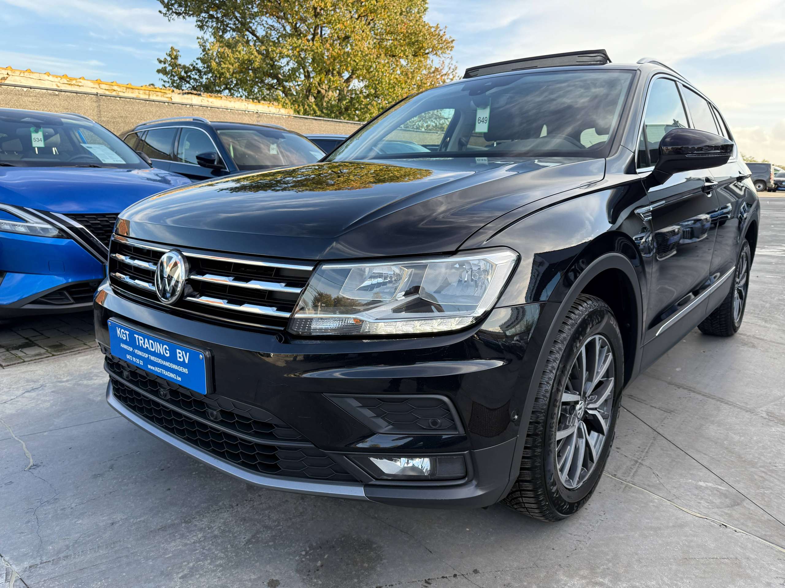 73df5206-470b-4f9a-9d3a-0a344404516d10-volkswagen-tiguan-allspace-1-5-tsi-automaat-7-zetels-navigatie-opendak-zwart-leder-360-camera-carplay-led.jpg