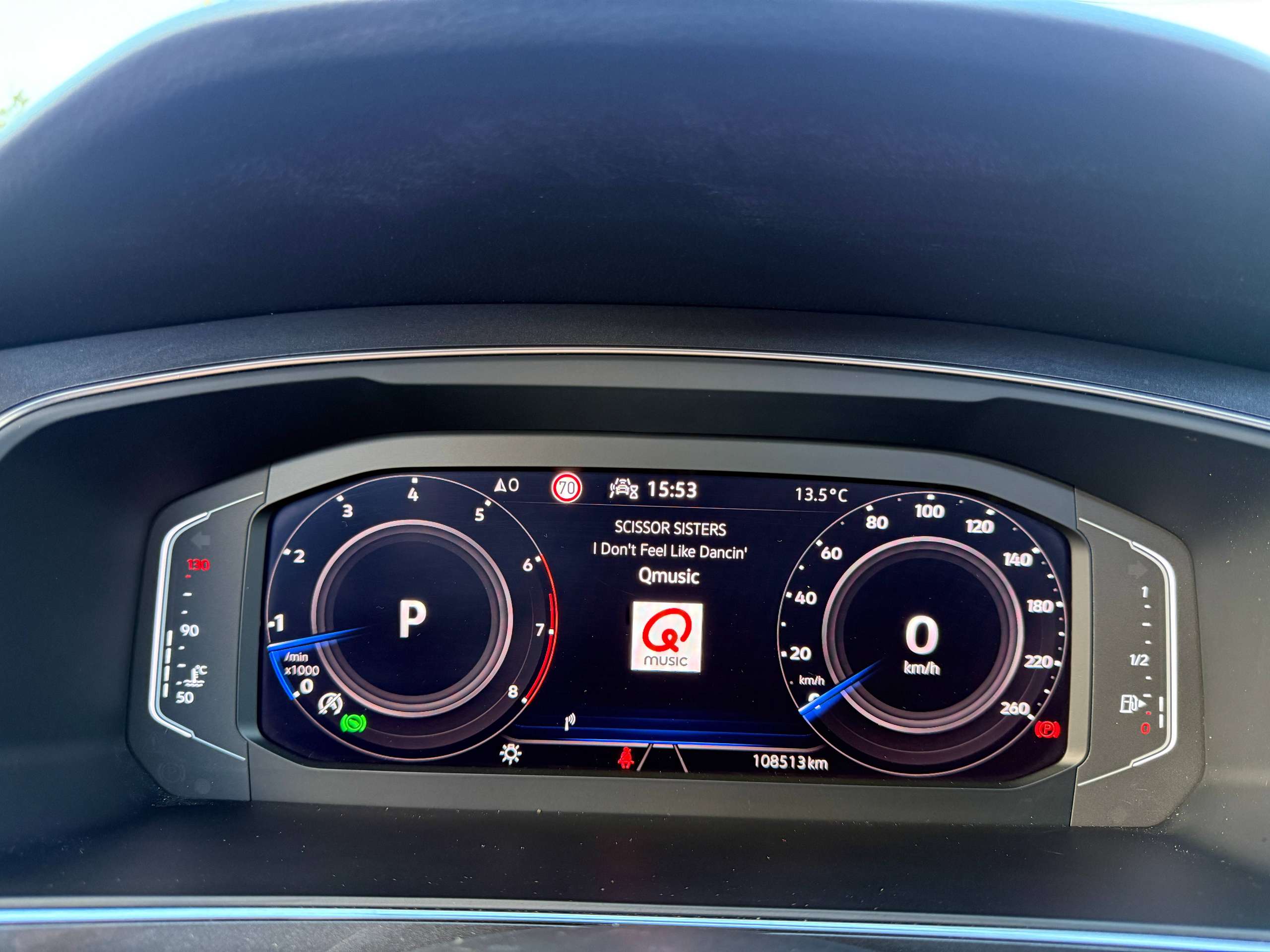 73df5206-470b-4f9a-9d3a-0a344404516d24-volkswagen-tiguan-allspace-1-5-tsi-automaat-7-zetels-navigatie-opendak-zwart-leder-360-camera-carplay-led.jpg