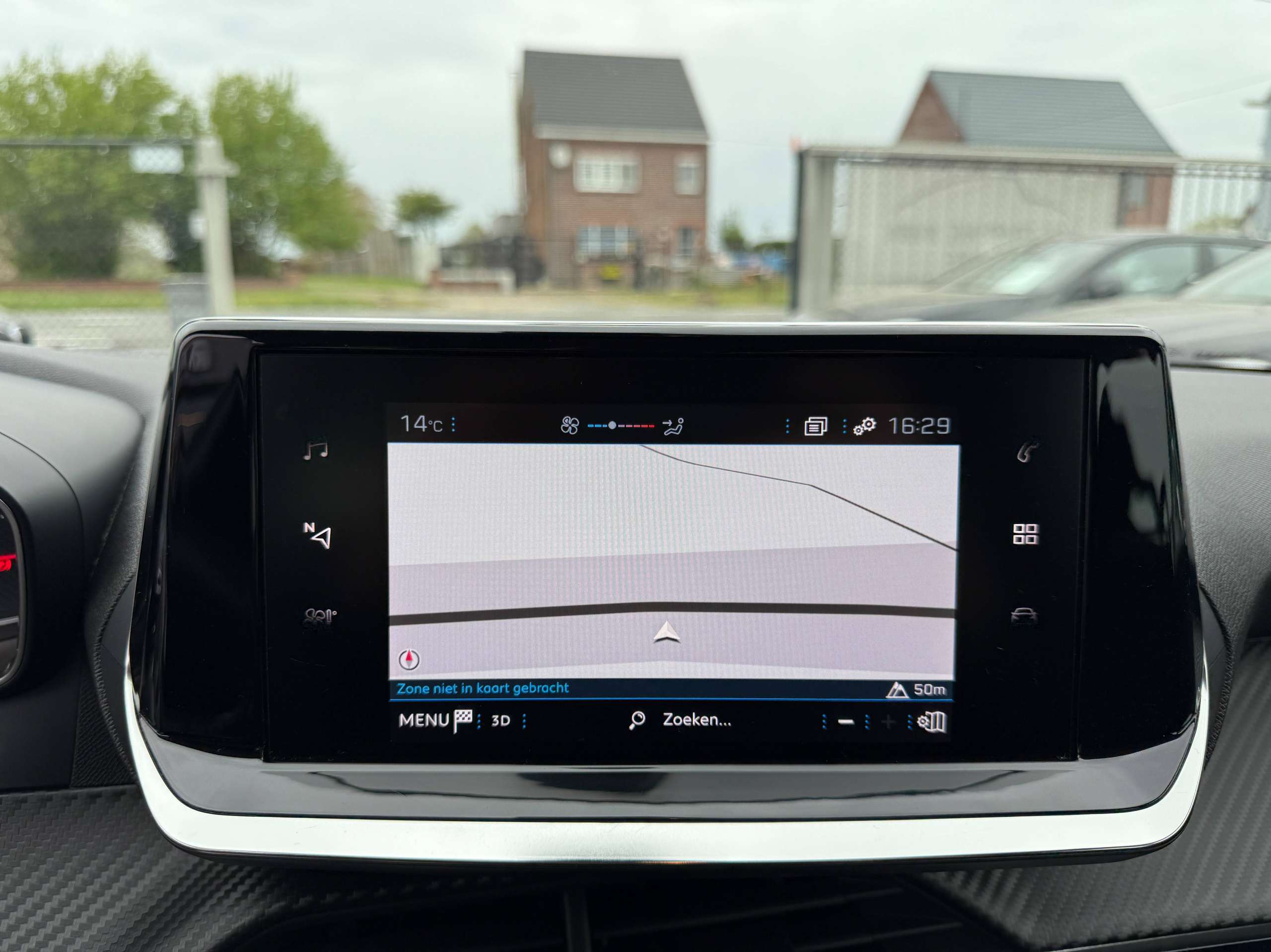 836cb1f5-85c0-423d-b2de-67b6da61c0d718-peugeot-208-1-2i-full-led-camera-navigatie-carplay-pdc-airco.jpg
