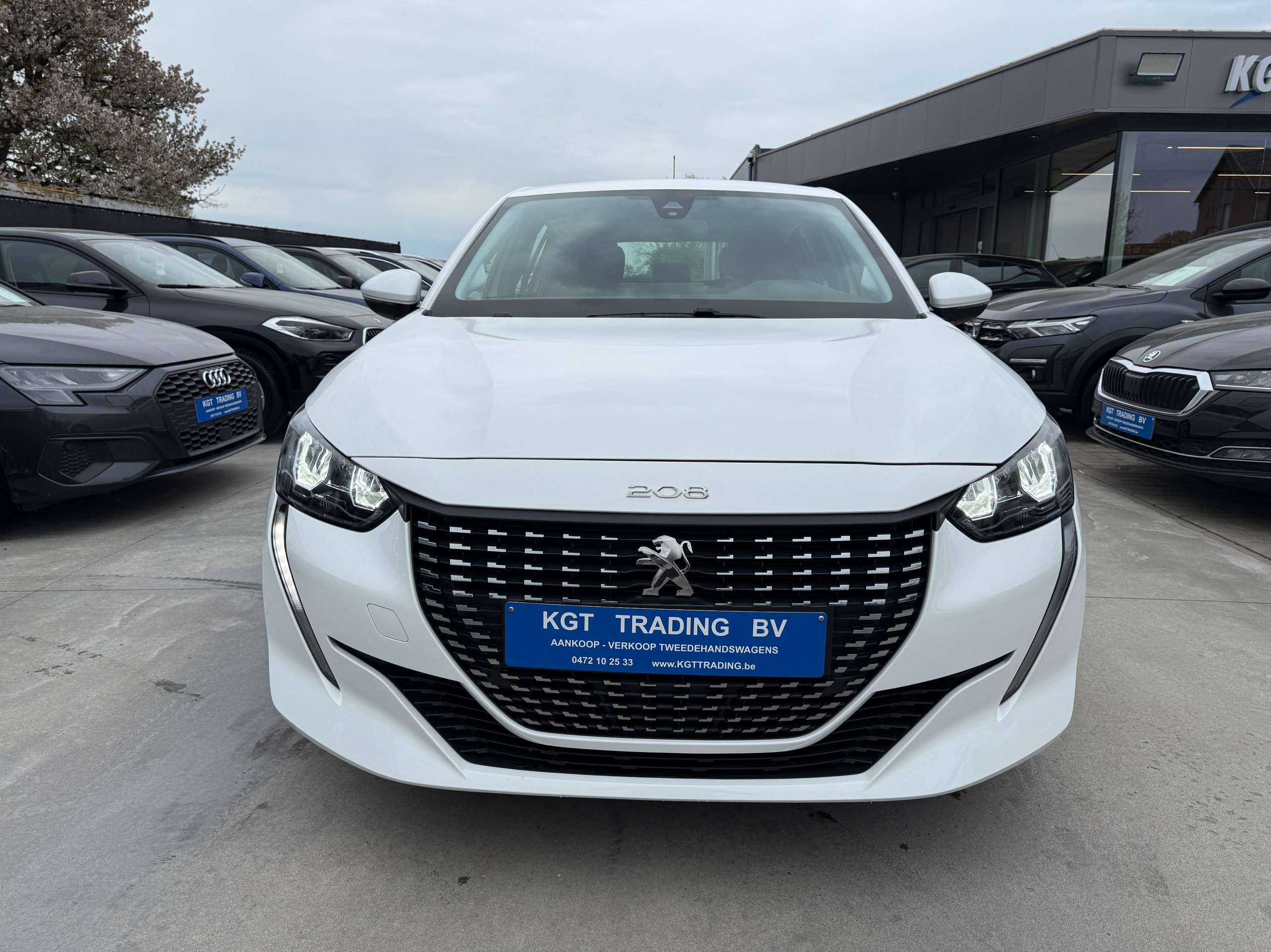 836cb1f5-85c0-423d-b2de-67b6da61c0d72-peugeot-208-1-2i-full-led-camera-navigatie-carplay-pdc-airco.jpg