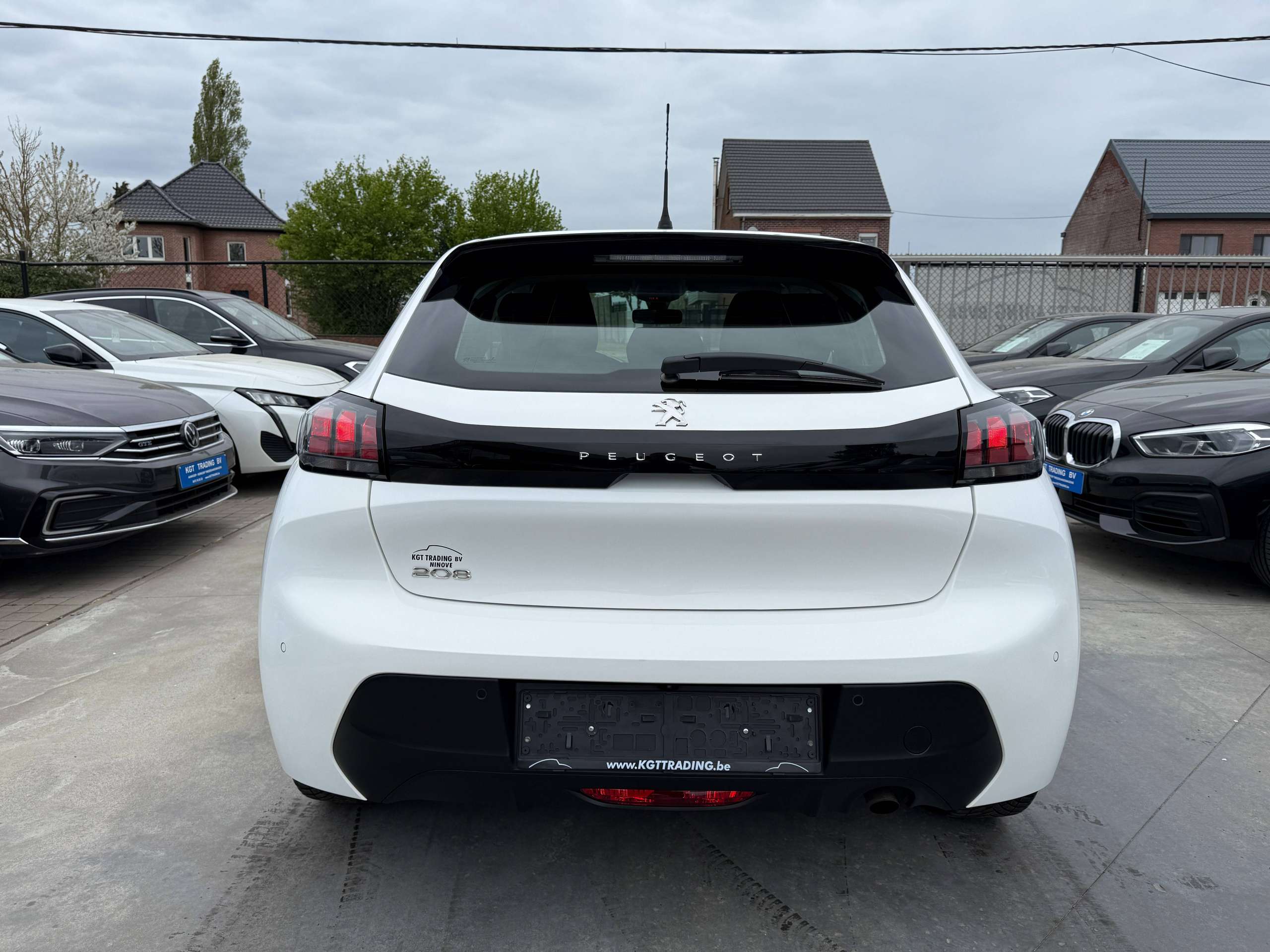 836cb1f5-85c0-423d-b2de-67b6da61c0d76-peugeot-208-1-2i-full-led-camera-navigatie-carplay-pdc-airco.jpg