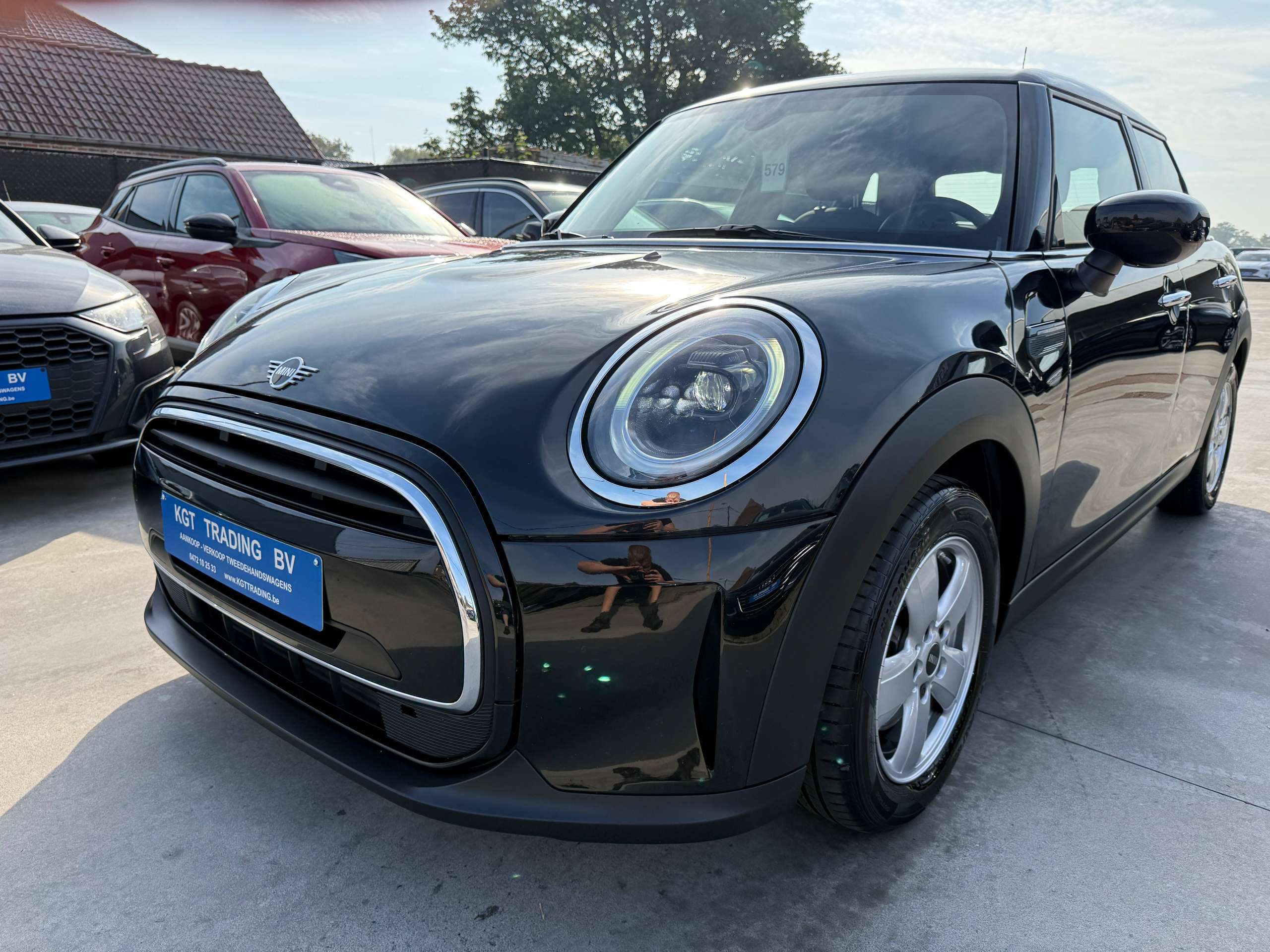 9013229d-c33e-42ef-86ec-2ca86b473dbb10-mini-one-1-5i-102pk-facelift-5-deurs-navigatie-full-led-carplay-pdc-bluetooth-airco.jpg