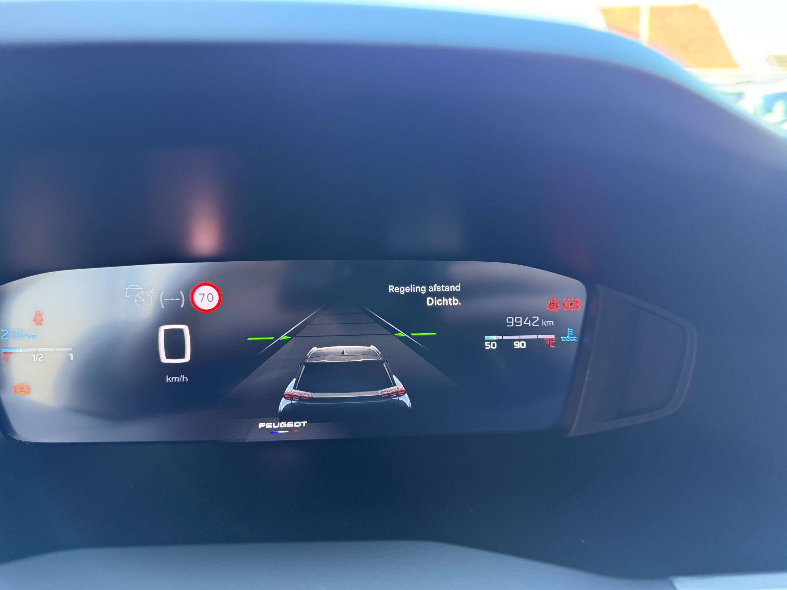 a0d8d946-1d7f-46e3-a692-7b8ac1f7efc219-peugeot-2008-1-2i-turbo-allure-full-led-360-camera-carplay-leder-afneembare-trekhaak.jpg