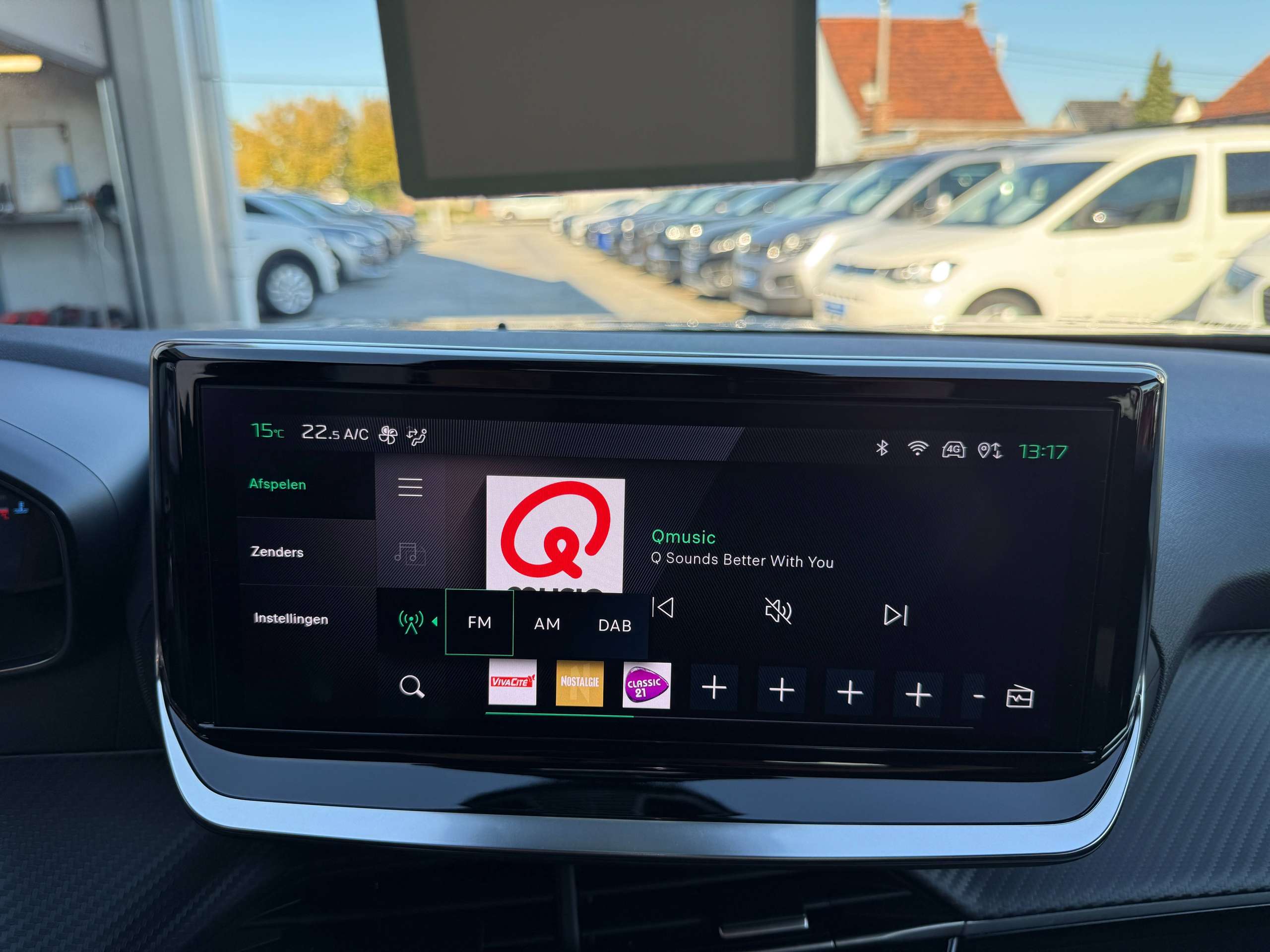 a0d8d946-1d7f-46e3-a692-7b8ac1f7efc227-peugeot-2008-1-2i-turbo-allure-full-led-360-camera-carplay-leder-afneembare-trekhaak.jpg