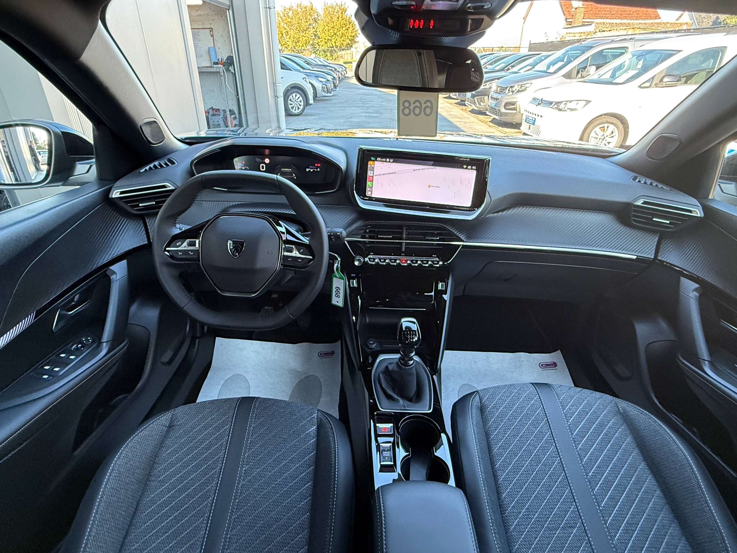 a0d8d946-1d7f-46e3-a692-7b8ac1f7efc238-peugeot-2008-1-2i-turbo-allure-full-led-360-camera-carplay-leder-afneembare-trekhaak.jpg
