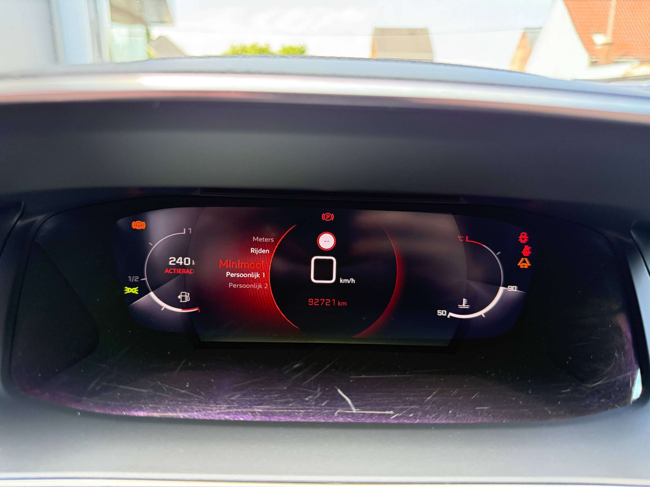 a40713e3-5efd-4f83-b6eb-54cabe355f9f19-peugeot-208-1-2i-101pk-gt-line-leder-virtual-camera-carplay-pdc-full-led-alu.jpg