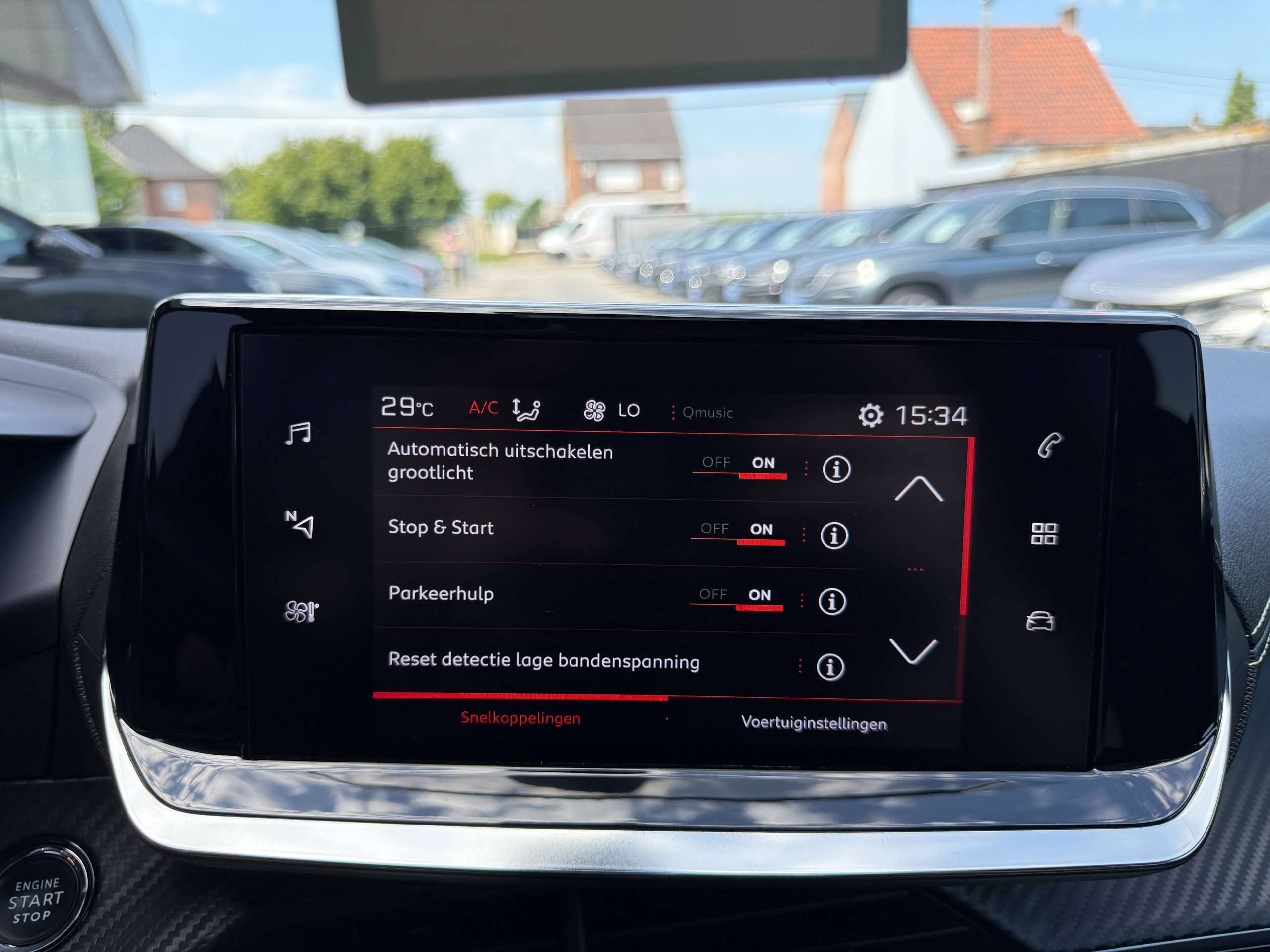 a40713e3-5efd-4f83-b6eb-54cabe355f9f23-peugeot-208-1-2i-101pk-gt-line-leder-virtual-camera-carplay-pdc-full-led-alu.jpg