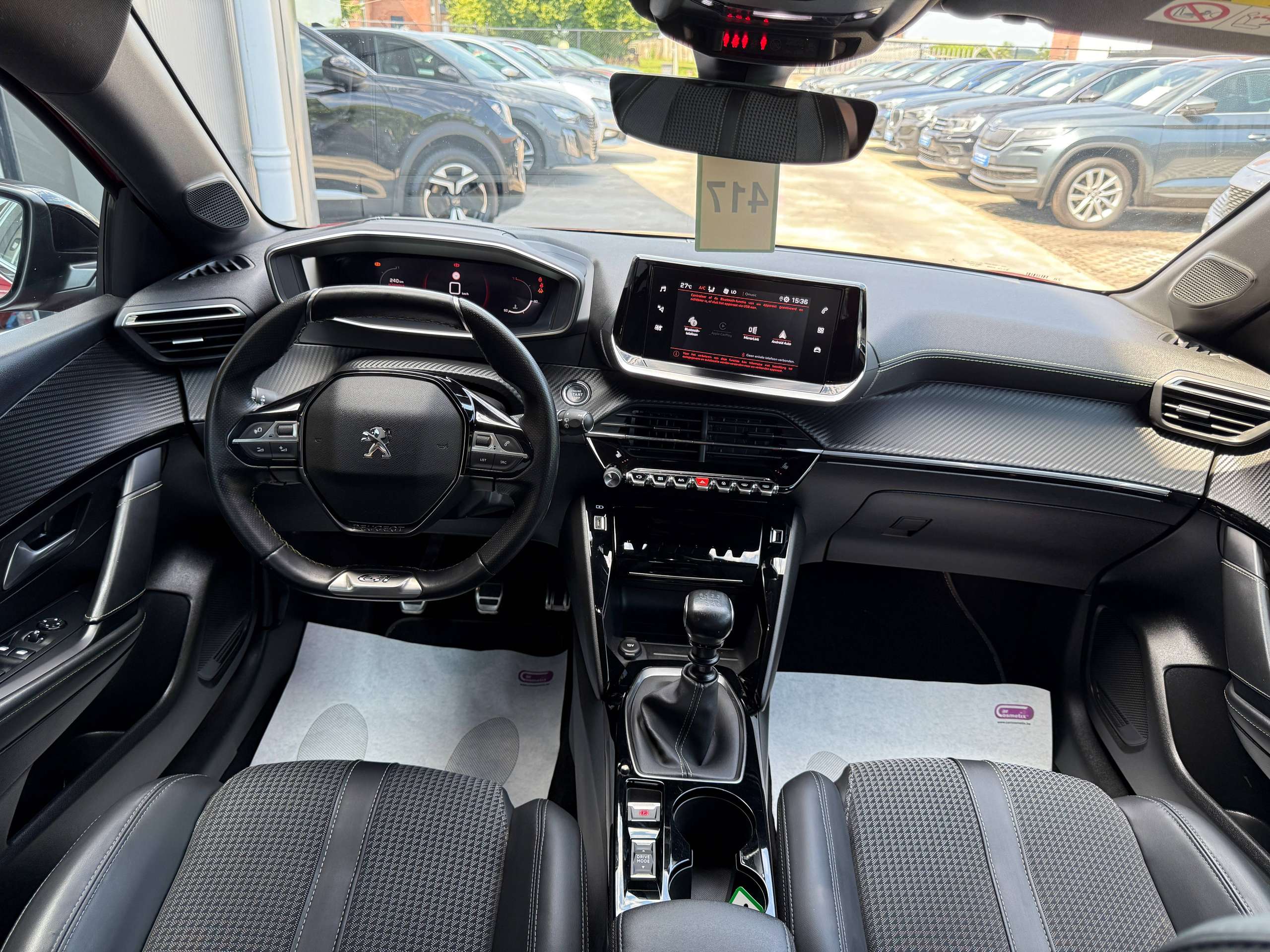a40713e3-5efd-4f83-b6eb-54cabe355f9f32-peugeot-208-1-2i-101pk-gt-line-leder-virtual-camera-carplay-pdc-full-led-alu.jpg