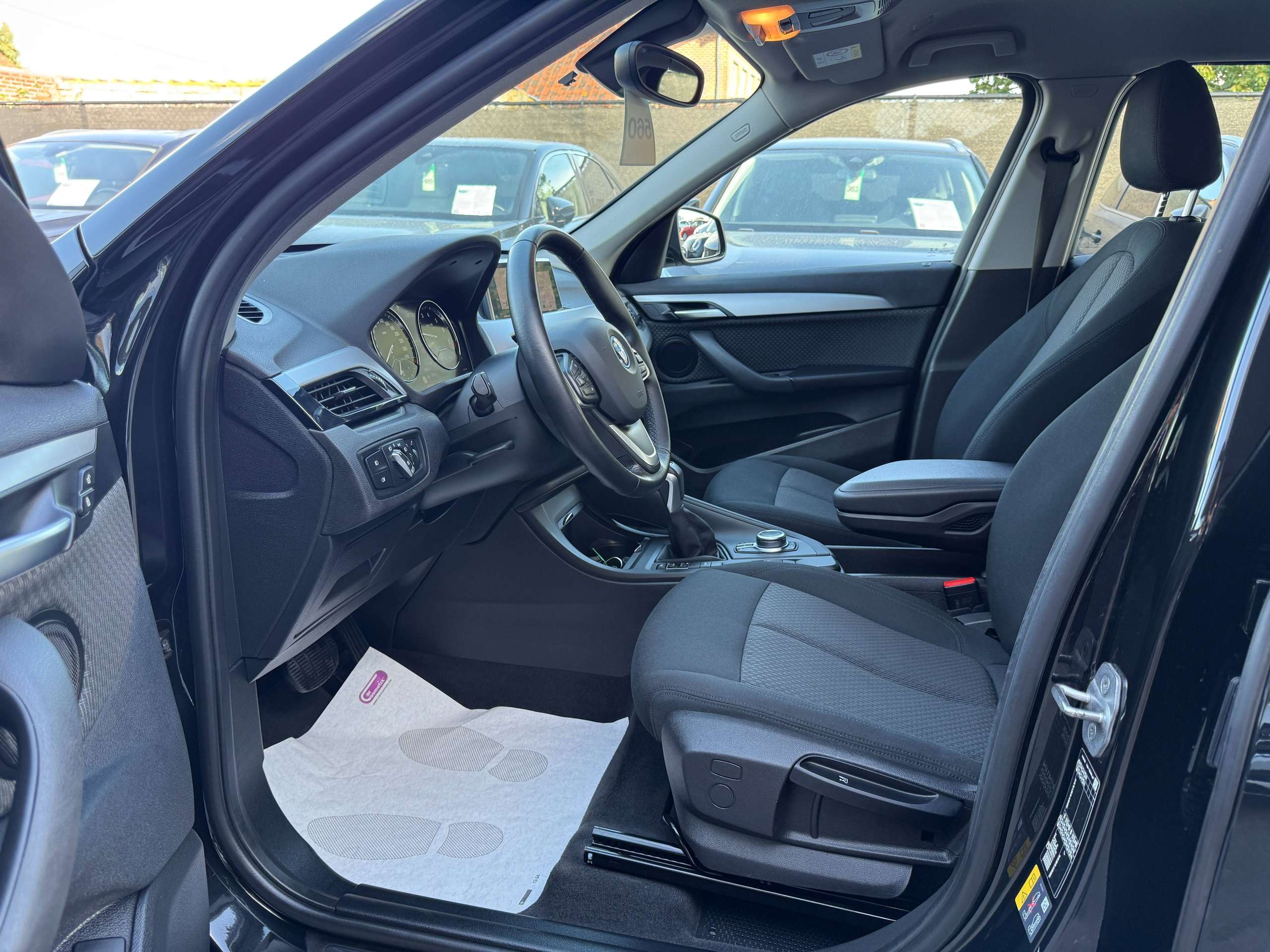 b41e38c8-e46f-44a0-b0f2-c967f133f06c22-bmw-x1-1-5-ia-x-drive25e-hybride-automaat-navi-full-led-camera-dab-pdc.jpg