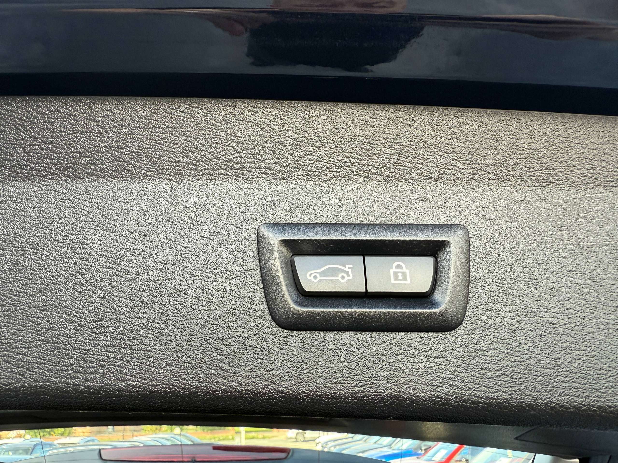 b41e38c8-e46f-44a0-b0f2-c967f133f06c26-bmw-x1-1-5-ia-x-drive25e-hybride-automaat-navi-full-led-camera-dab-pdc.jpg