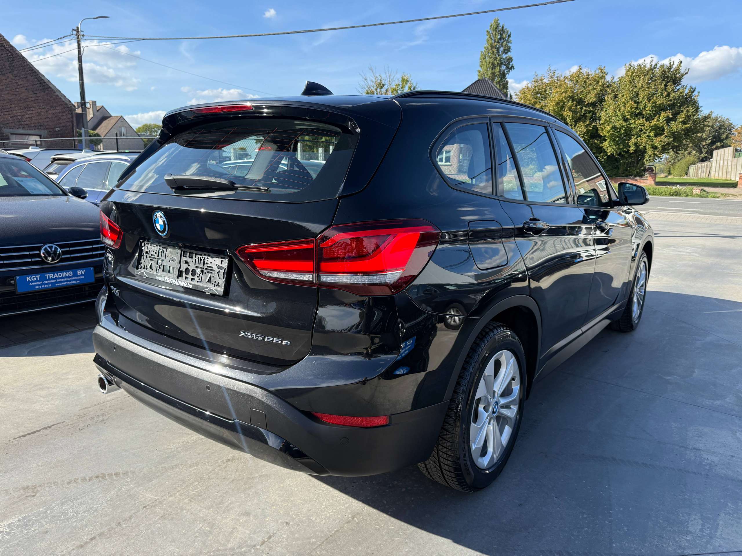 b41e38c8-e46f-44a0-b0f2-c967f133f06c5-bmw-x1-1-5-ia-x-drive25e-hybride-automaat-navi-full-led-camera-dab-pdc.jpg