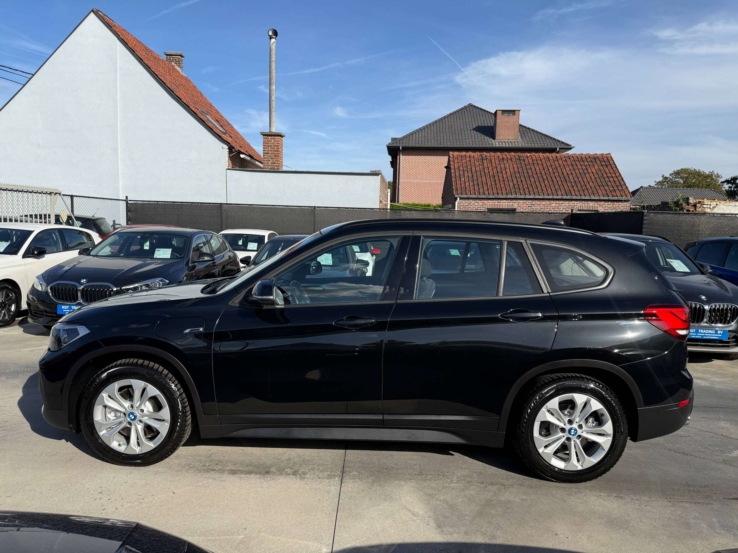 b41e38c8-e46f-44a0-b0f2-c967f133f06c8-bmw-x1-1-5-ia-x-drive25e-hybride-automaat-navi-full-led-camera-dab-pdc.jpg