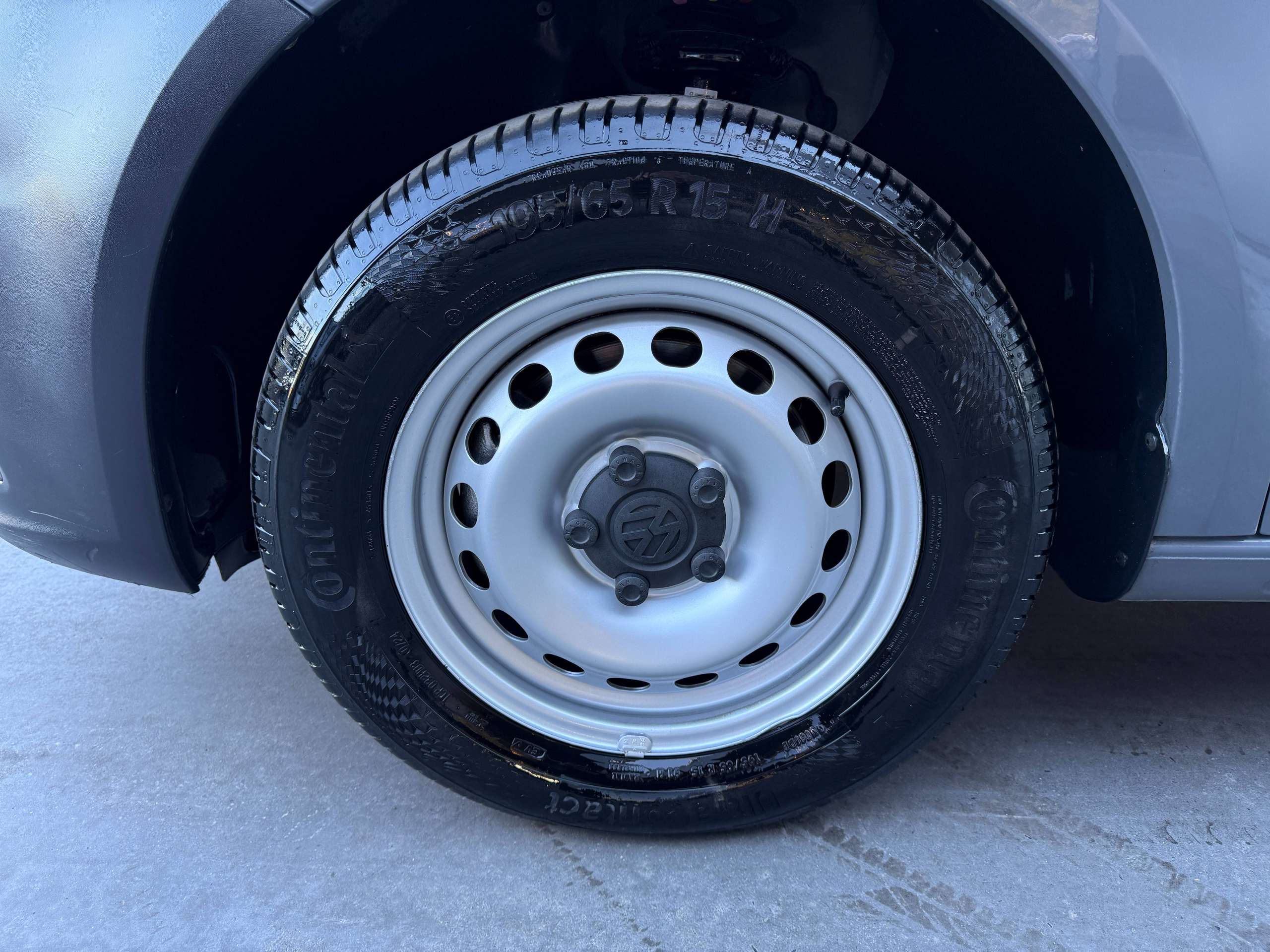 bab41f45-aaf9-41d8-a90c-825380311cb911-volkswagen-caddy-1-2-tsi-lichte-vracht-airco-trekhaak-btw-aftrekbaar-carpass-garantie.jpg