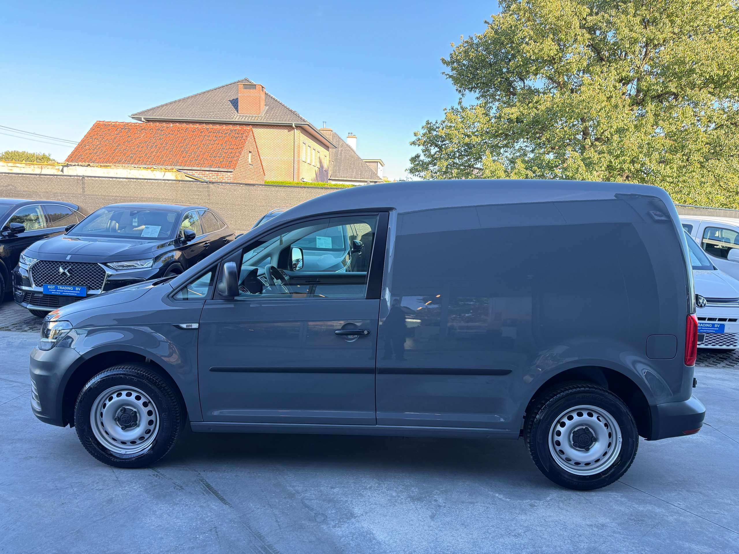bab41f45-aaf9-41d8-a90c-825380311cb98-volkswagen-caddy-1-2-tsi-lichte-vracht-airco-trekhaak-btw-aftrekbaar-carpass-garantie.jpg