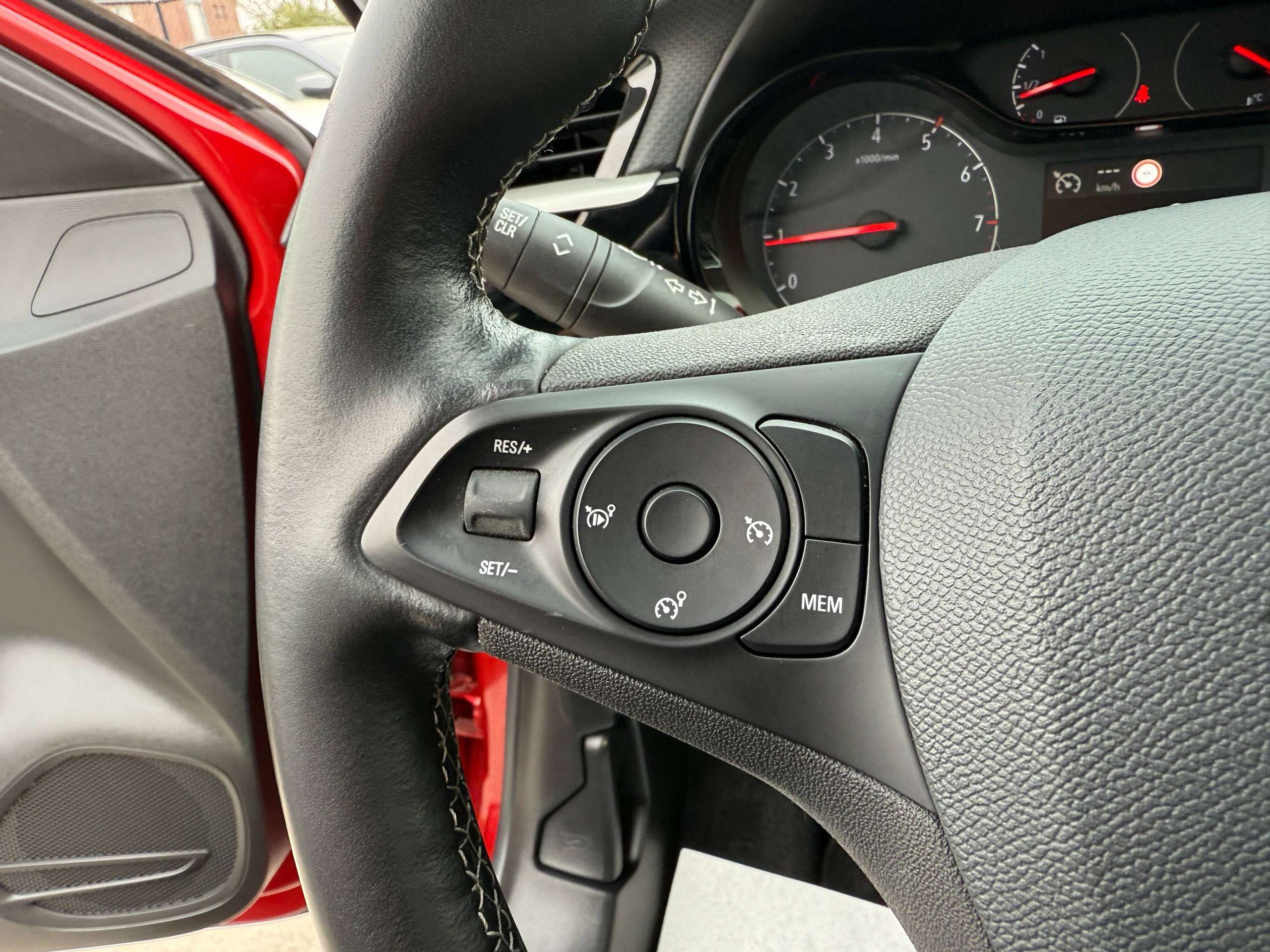 c4a88b7f-4b4b-43fd-9f8b-339af73b234416-opel-corsa-1-2i-navigatie-carplay-camera-bluetooth-pdc-airco.jpg