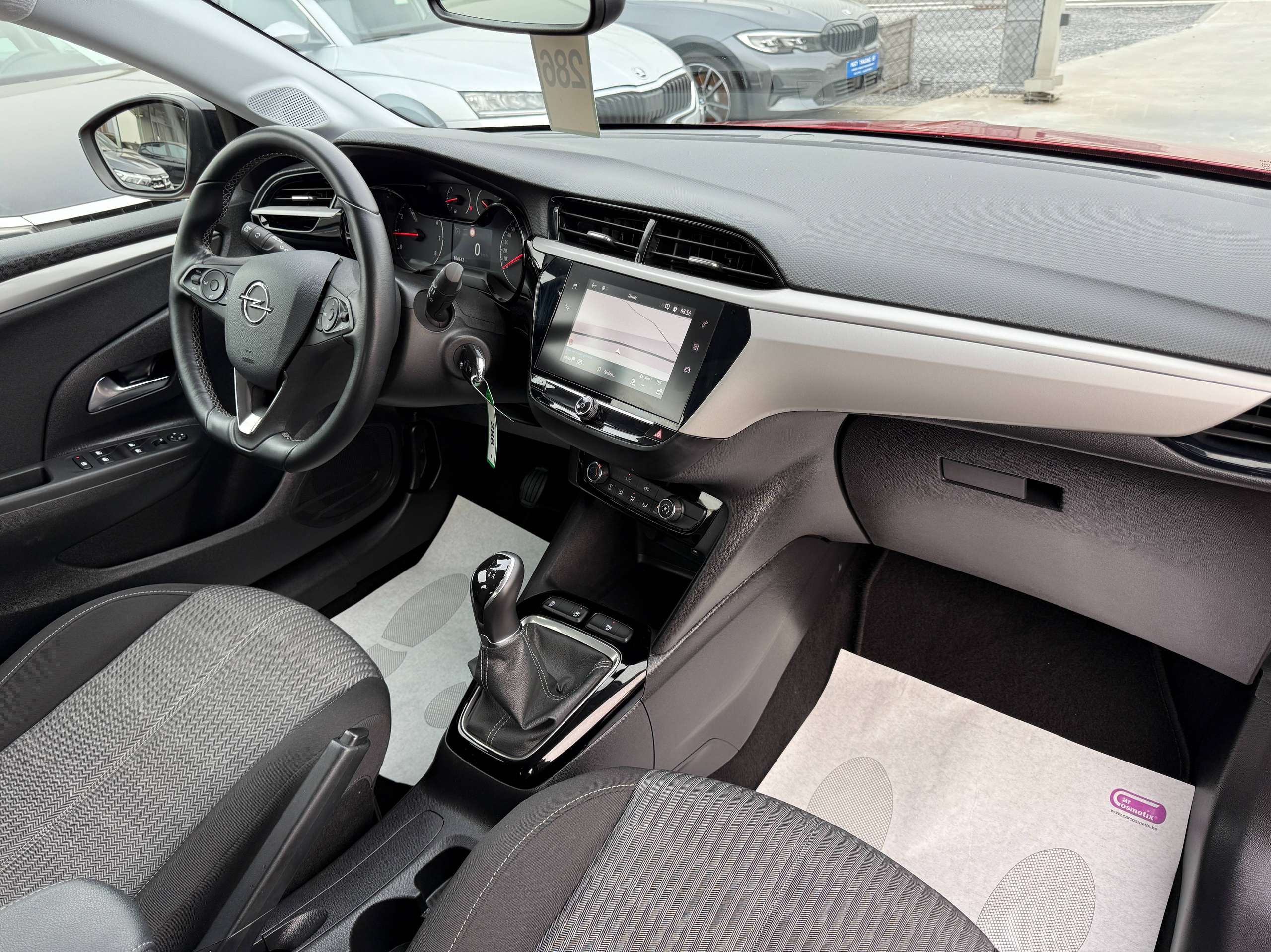 c4a88b7f-4b4b-43fd-9f8b-339af73b234426-opel-corsa-1-2i-navigatie-carplay-camera-bluetooth-pdc-airco.jpg