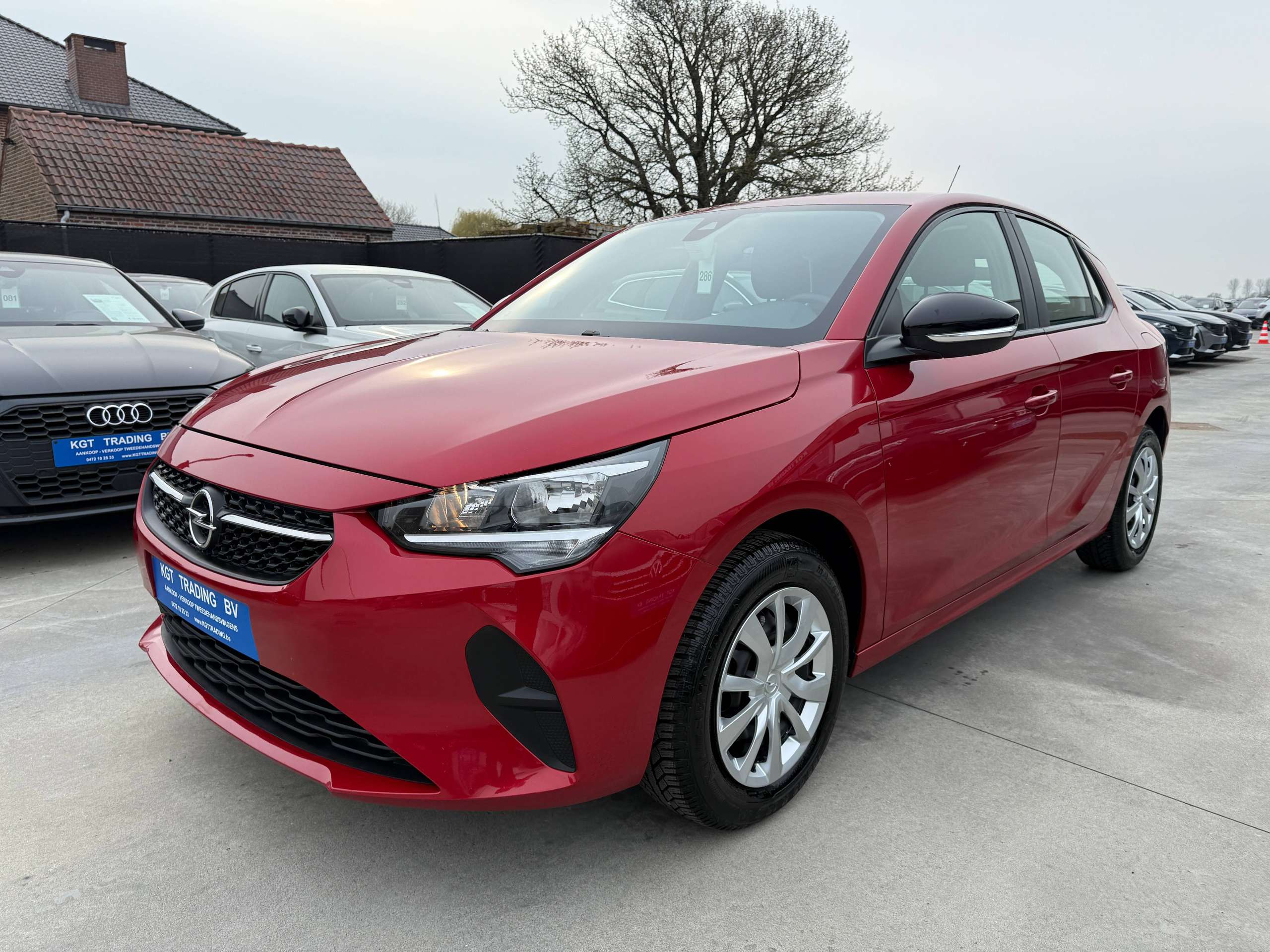 c4a88b7f-4b4b-43fd-9f8b-339af73b23449-opel-corsa-1-2i-navigatie-carplay-camera-bluetooth-pdc-airco.jpg