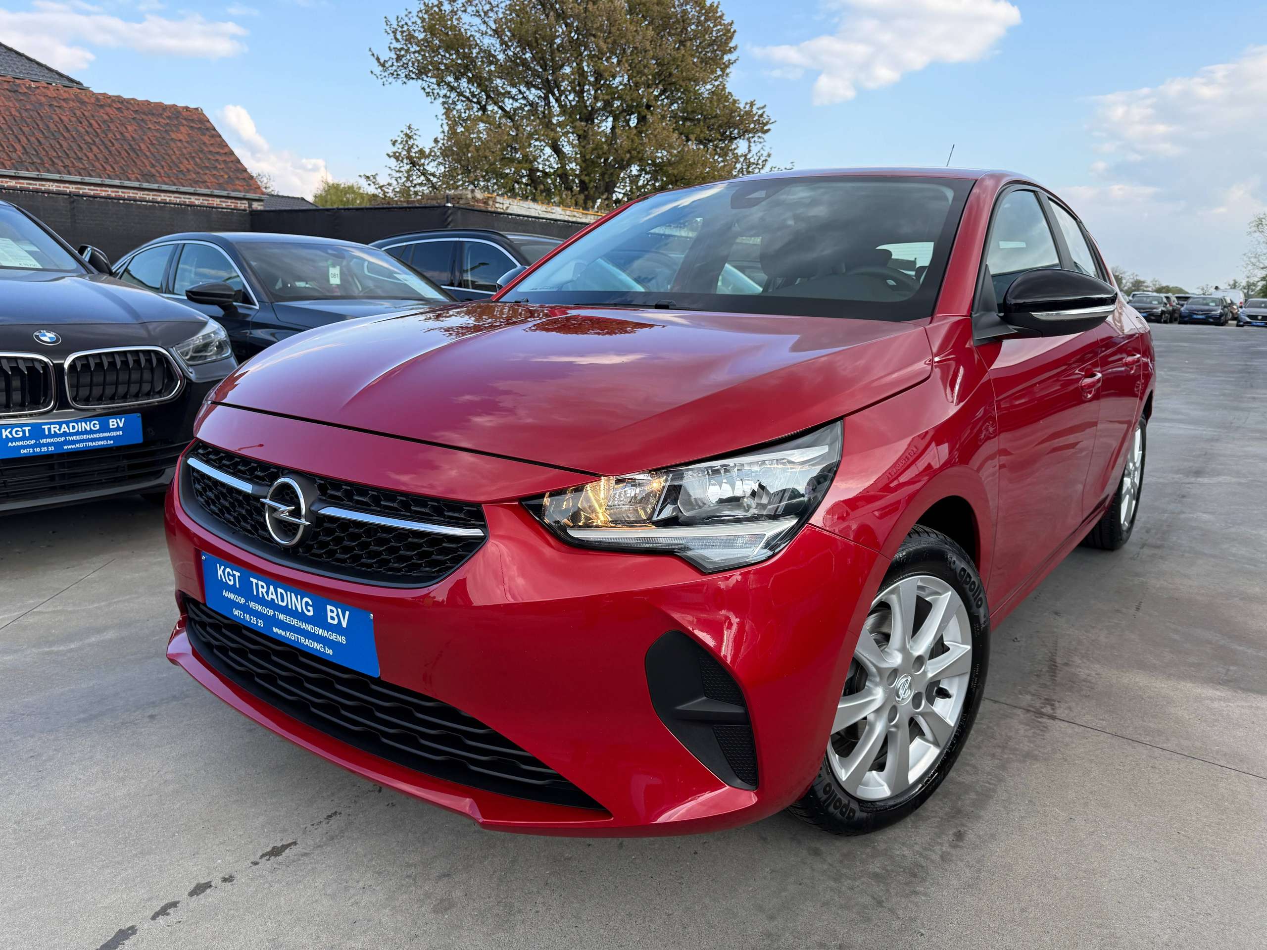 d8978695-33e7-4195-9c5a-0204bedd79c31-opel-corsa-1-2i-5-deurs-navigatie-camera-carplay-pdc-alu-dab.jpg