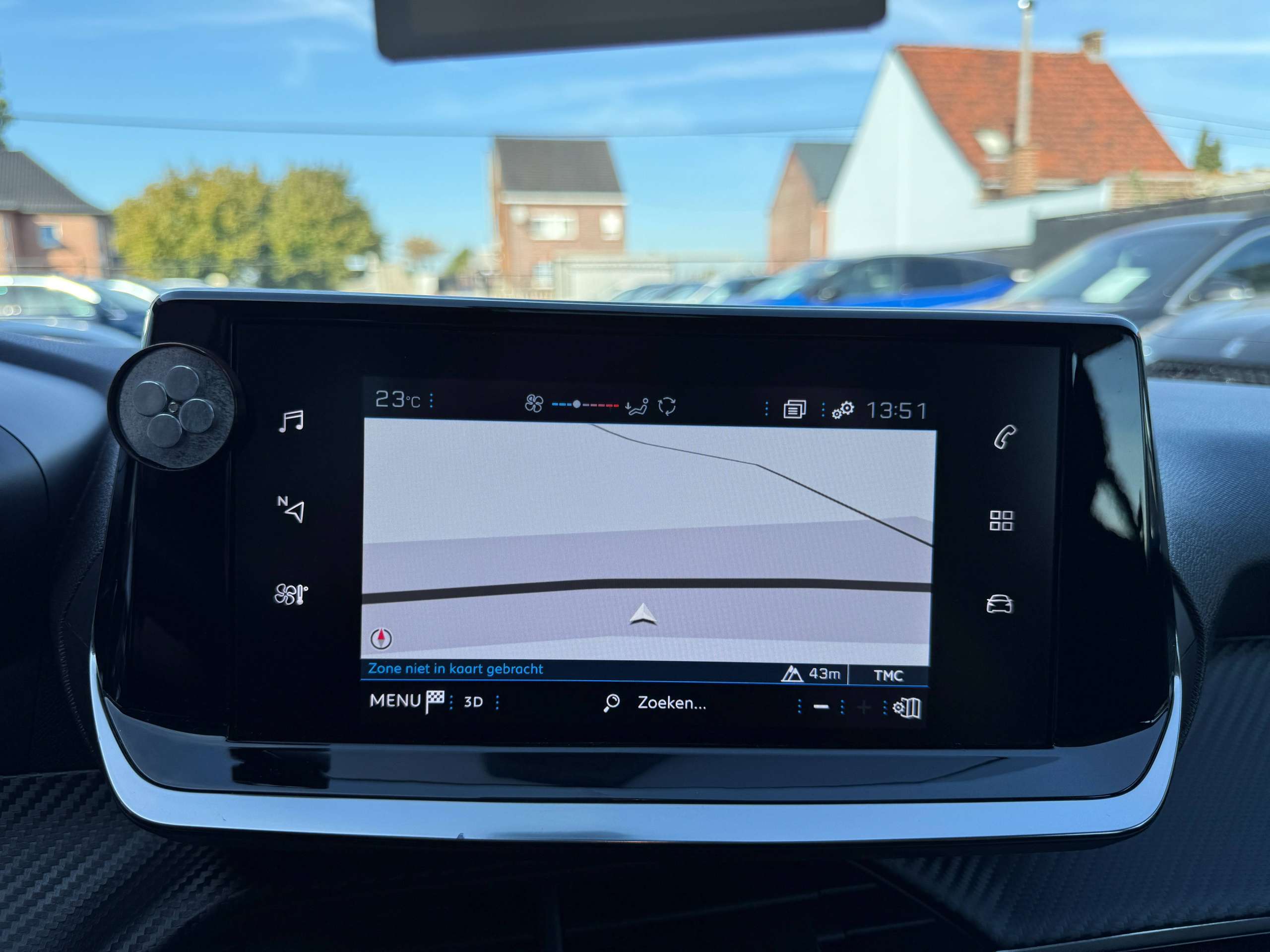 e6470fd4-c6f0-43f6-b226-2584090923c320-peugeot-208-1-2i-navigatie-carplay-lane-assist-bluetooth-parkeersensoren-led-carpass.jpg