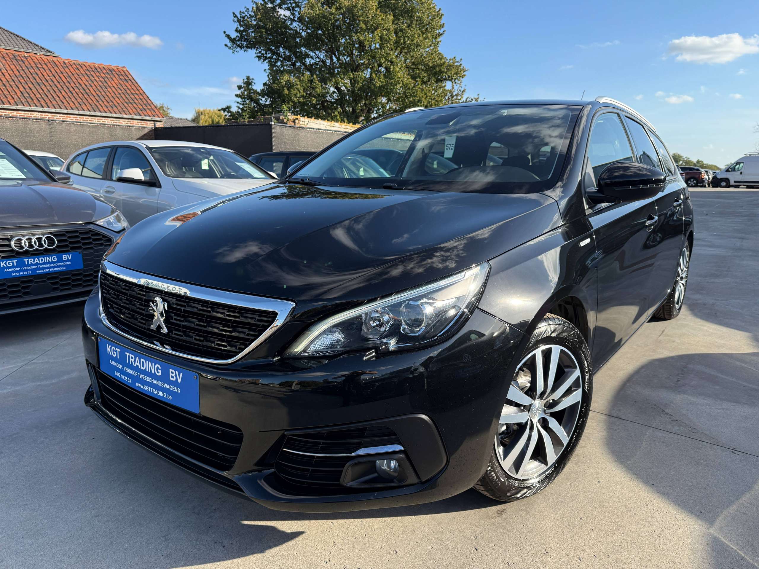 f73d776a-041e-42ea-b2a3-8bff8f3a6f401-peugeot-308-sw-1-2i-110pk-navigatie-camera-virtual-cockpit-carplay-led-alu-pdc-trekhaak.jpg
