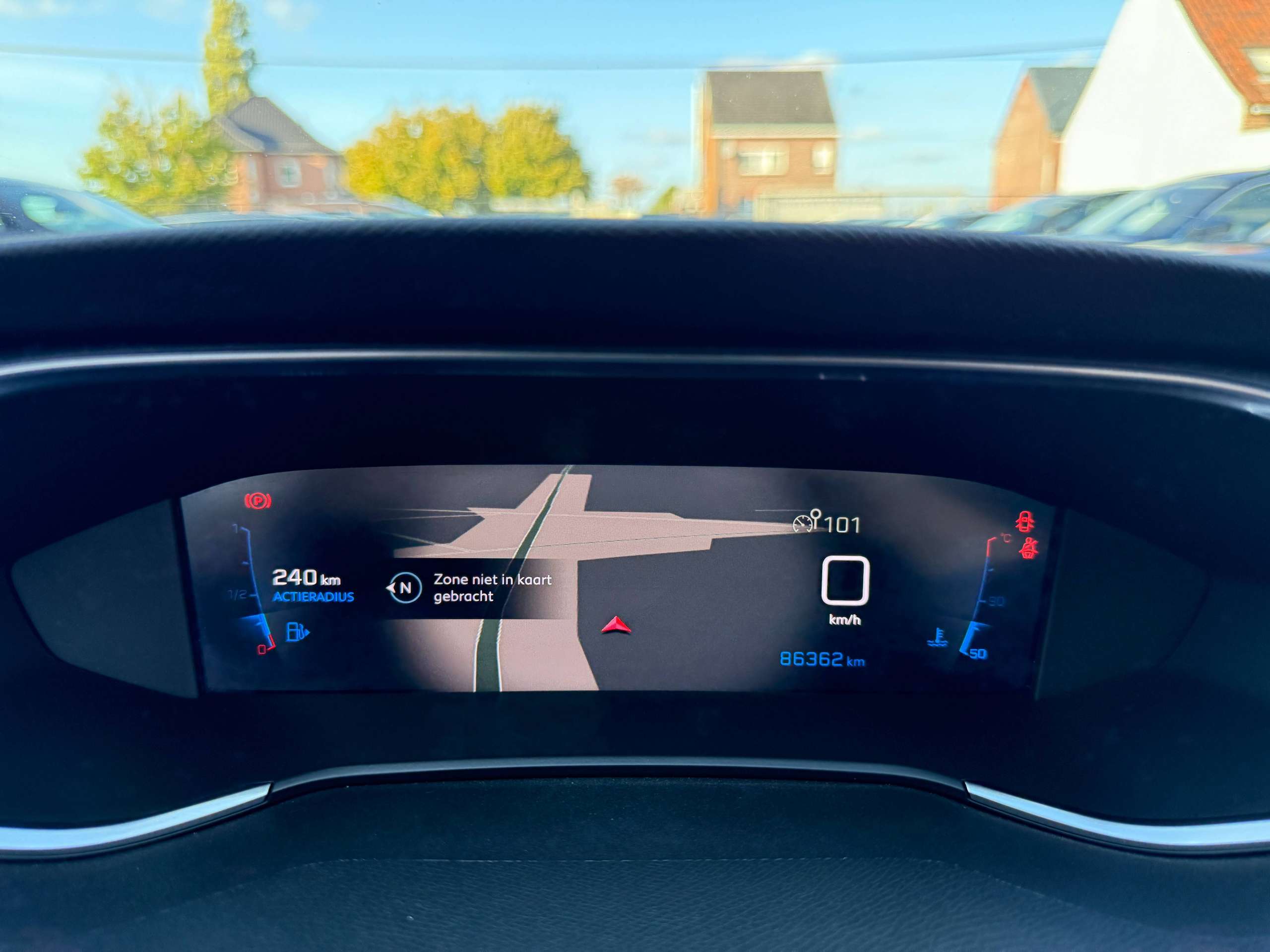 f73d776a-041e-42ea-b2a3-8bff8f3a6f4016-peugeot-308-sw-1-2i-110pk-navigatie-camera-virtual-cockpit-carplay-led-alu-pdc-trekhaak.jpg