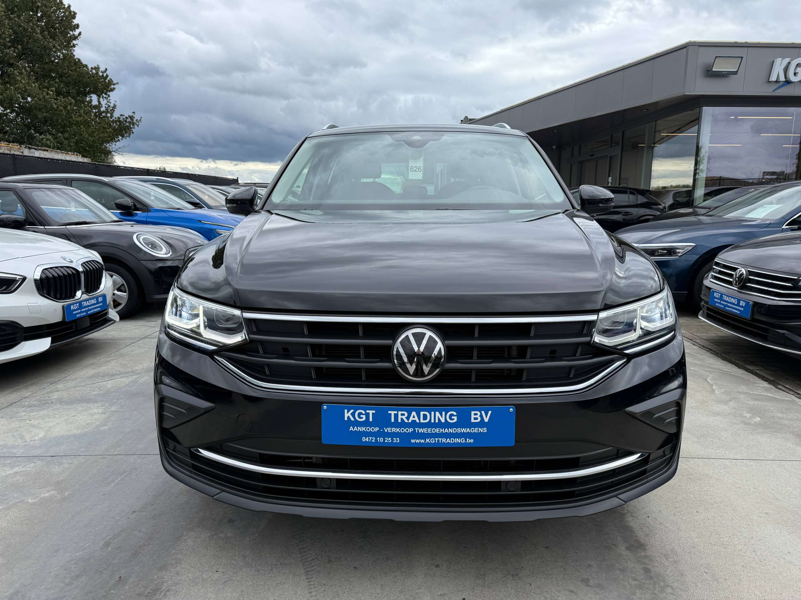 f7cf24af-1b31-4b54-90cb-dc60193582502-volkswagen-tiguan-1-5-tsi-150pk-facelift-navigatie-virtual-harman-kardon-camera-trekhaak-full-led-pdc-alu.jpg