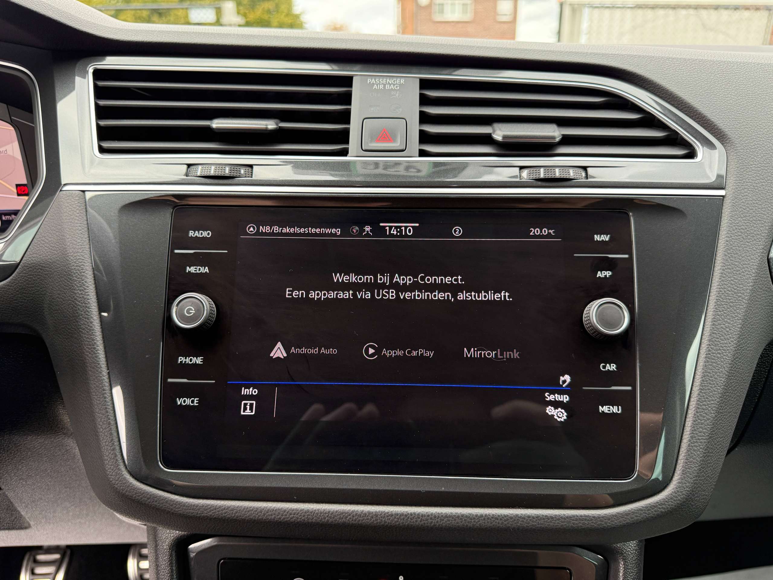 f7cf24af-1b31-4b54-90cb-dc601935825027-volkswagen-tiguan-1-5-tsi-150pk-facelift-navigatie-virtual-harman-kardon-camera-trekhaak-full-led-pdc-alu.jpg